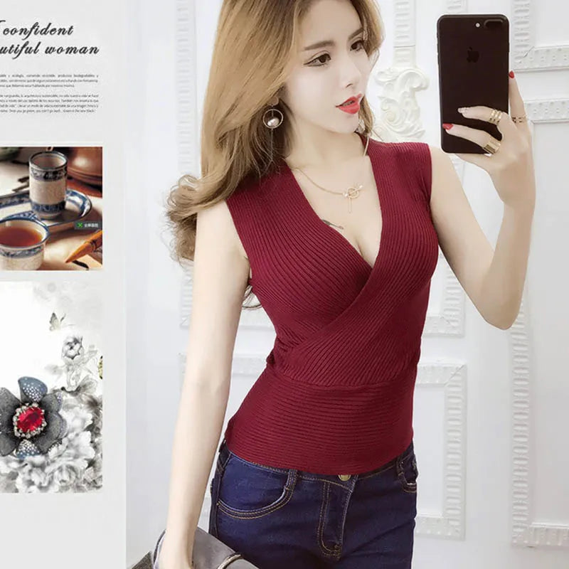 Crop Tops Women 2020 Cropped Sexy Summer Fashion Women V-neck Tank Tops White Black Pink Blue Sleeveless Vetement Femme mujer
